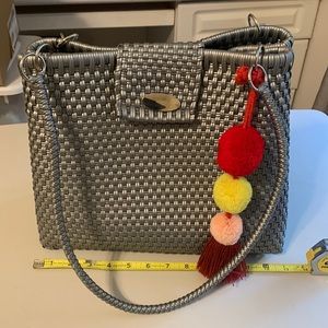 recycled plastic silver tote